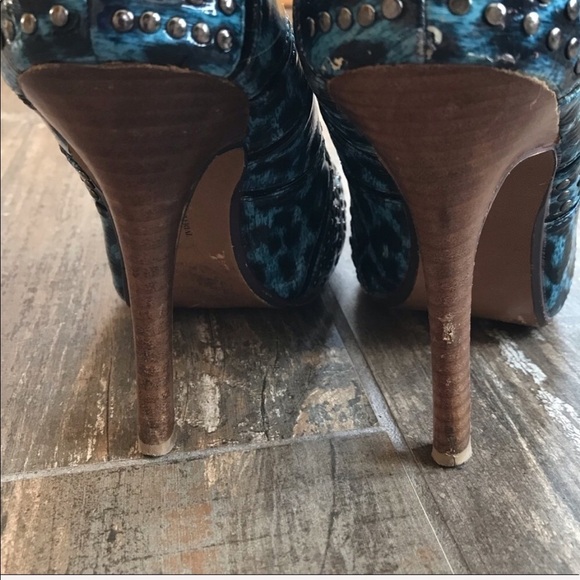 Naughty Monkey electric blue studded leopard print heels size 7 - Picture 5 of 8